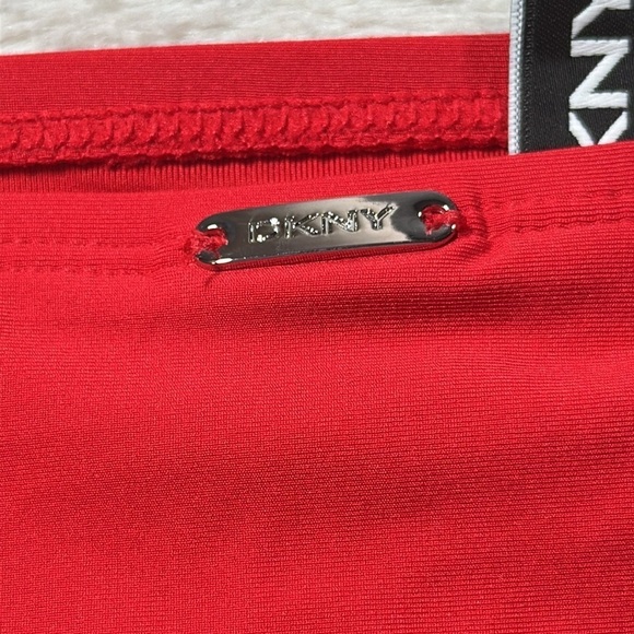 DKNY Bikini Hipster Swim Bottom Red size XXL NEW 4-Way Stretch Sun Protection - Picture 3 of 12